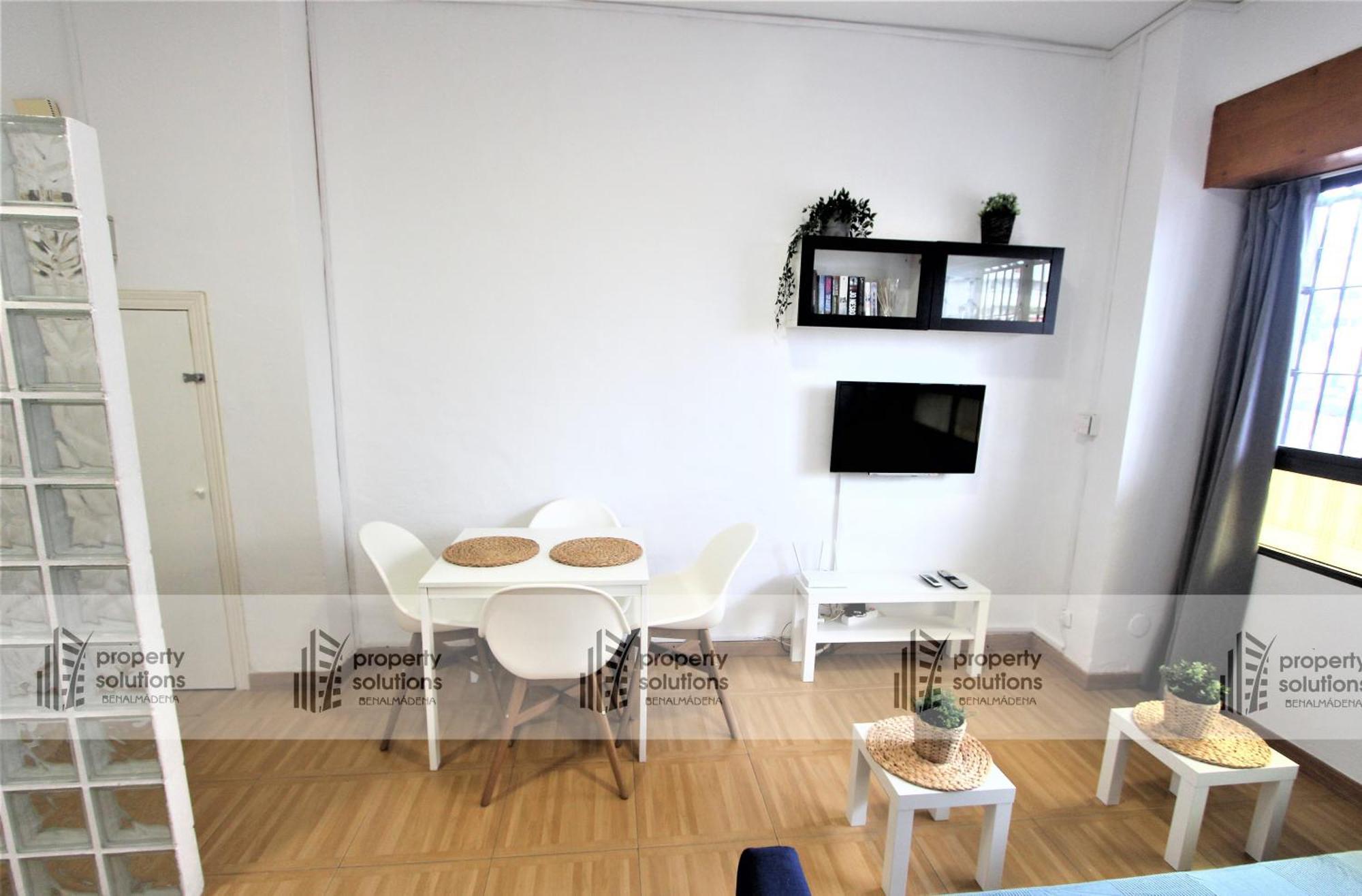Delta Del Sur Apartamentos - Cerca De Tren, Restaurantes, Tiendas - Playa A 8 Min Caminando ベナルマデナ エクステリア 写真