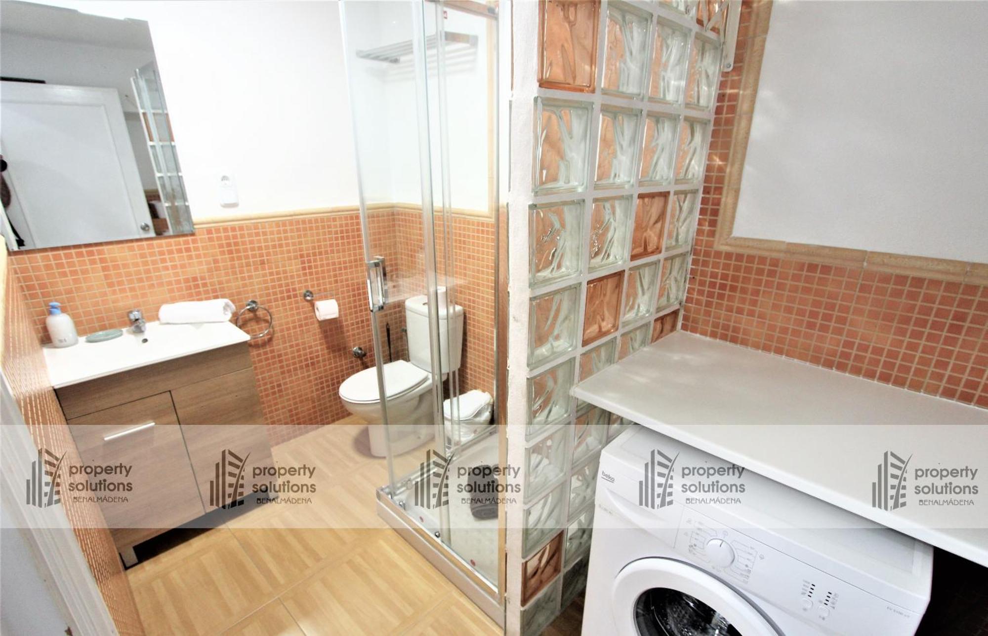 Delta Del Sur Apartamentos - Cerca De Tren, Restaurantes, Tiendas - Playa A 8 Min Caminando ベナルマデナ エクステリア 写真