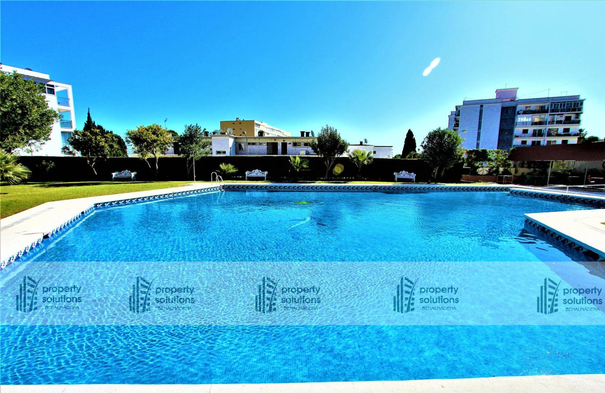 Delta Del Sur Apartamentos - Cerca De Tren, Restaurantes, Tiendas - Playa A 8 Min Caminando ベナルマデナ エクステリア 写真