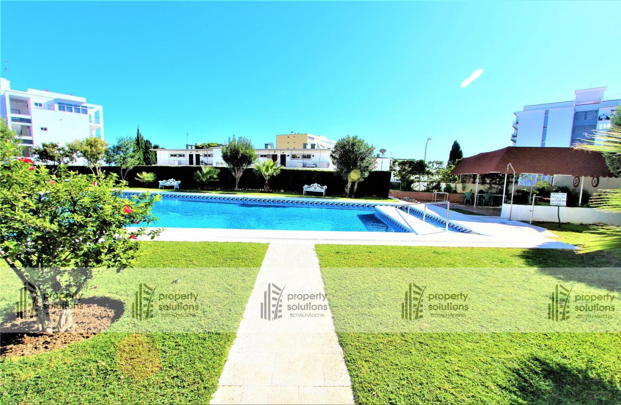 Delta Del Sur Apartamentos - Cerca De Tren, Restaurantes, Tiendas - Playa A 8 Min Caminando ベナルマデナ エクステリア 写真